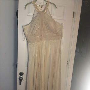 Glam gowns fit for glamorous affairs